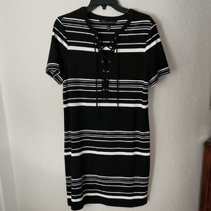 White House Black Market Black And White Lace-Up Dress